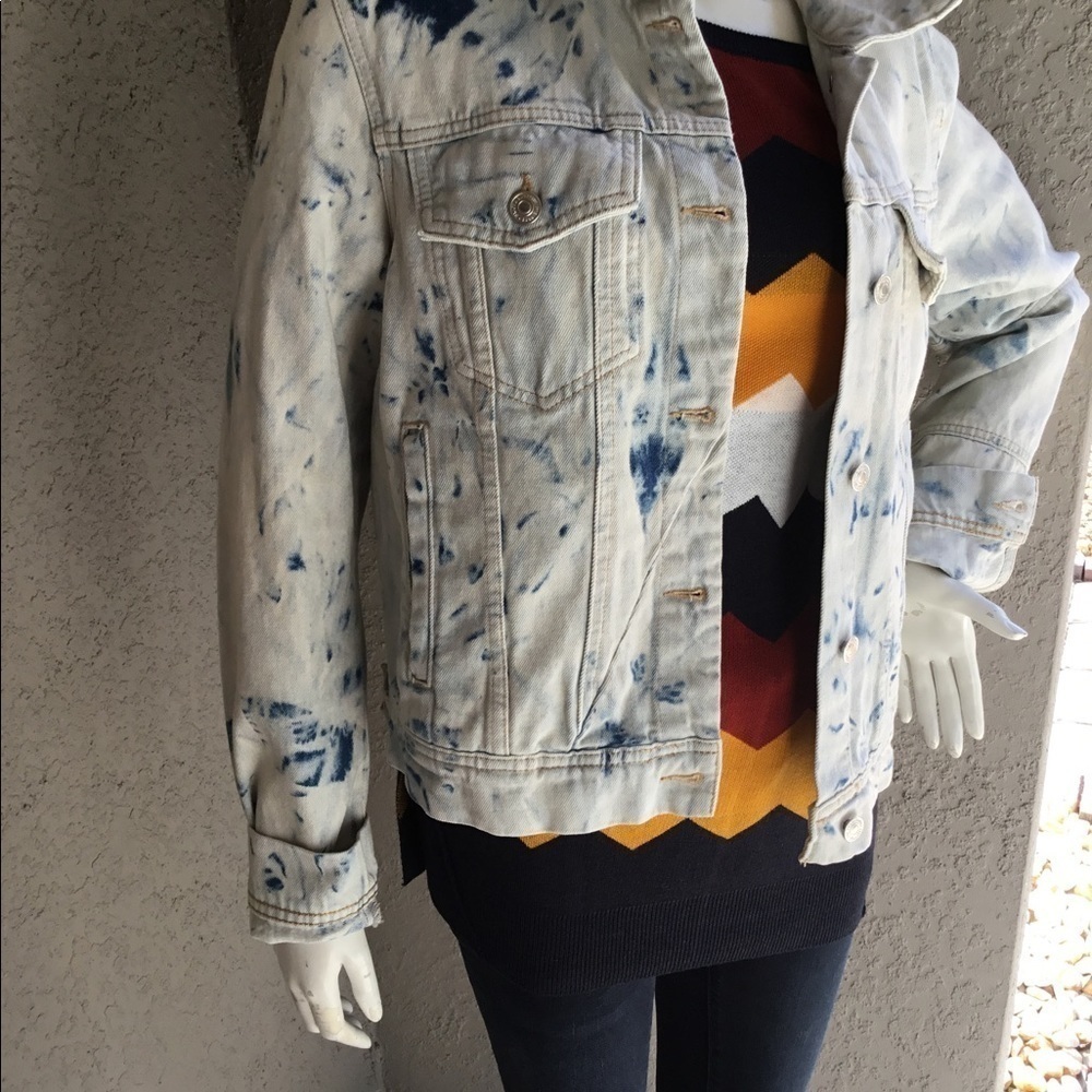 Nwt FREE PEOPLE‎ JONES TIEDYE BLUE DENIM JACKET - Picture 4 of 11